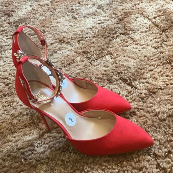 🔥 Take 50% OFF- Charles David Penni Red Textile Ankle Wrap Heels Shoe, Size-9M - Picture 1 of 9